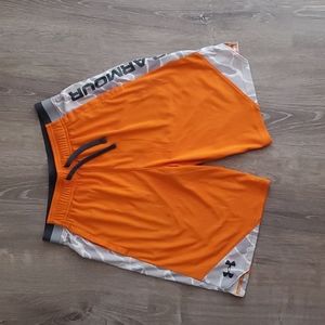 Under Armour Athletic Shorts Youth Size XL